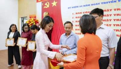 Hòa cường: kỷ niệm 95 năm ngày truyền thống mặt trận tổ quốc việt nam gắn với hành động vì cộng đồng Hòa cường: kỷ niệm 95 năm ngày truyền thống mặt trận tổ quốc việt nam gắn với hành động vì cộng đồng