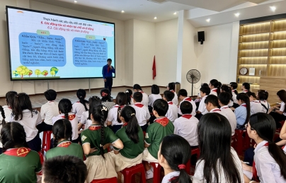 Sôi nổi tập huấn kỹ năng chỉ huy đội, phụ trách sao nhi đồng năm học 2025 – 2026 Sôi nổi tập huấn kỹ năng chỉ huy đội, phụ trách sao nhi đồng năm học 2025 – 2026